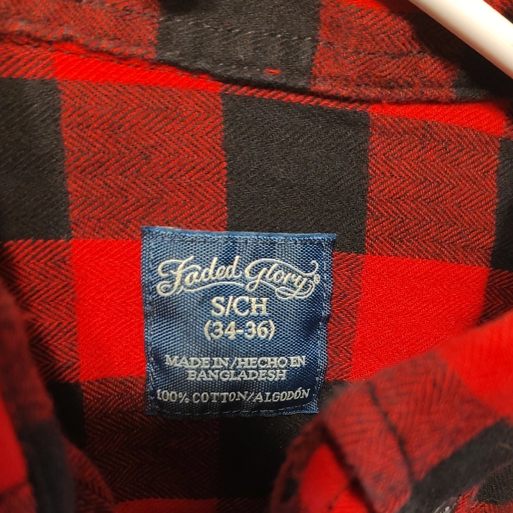 Faded Glory Red and Black Plaid Long Sleeve Shirt - Picture 2 of 3
